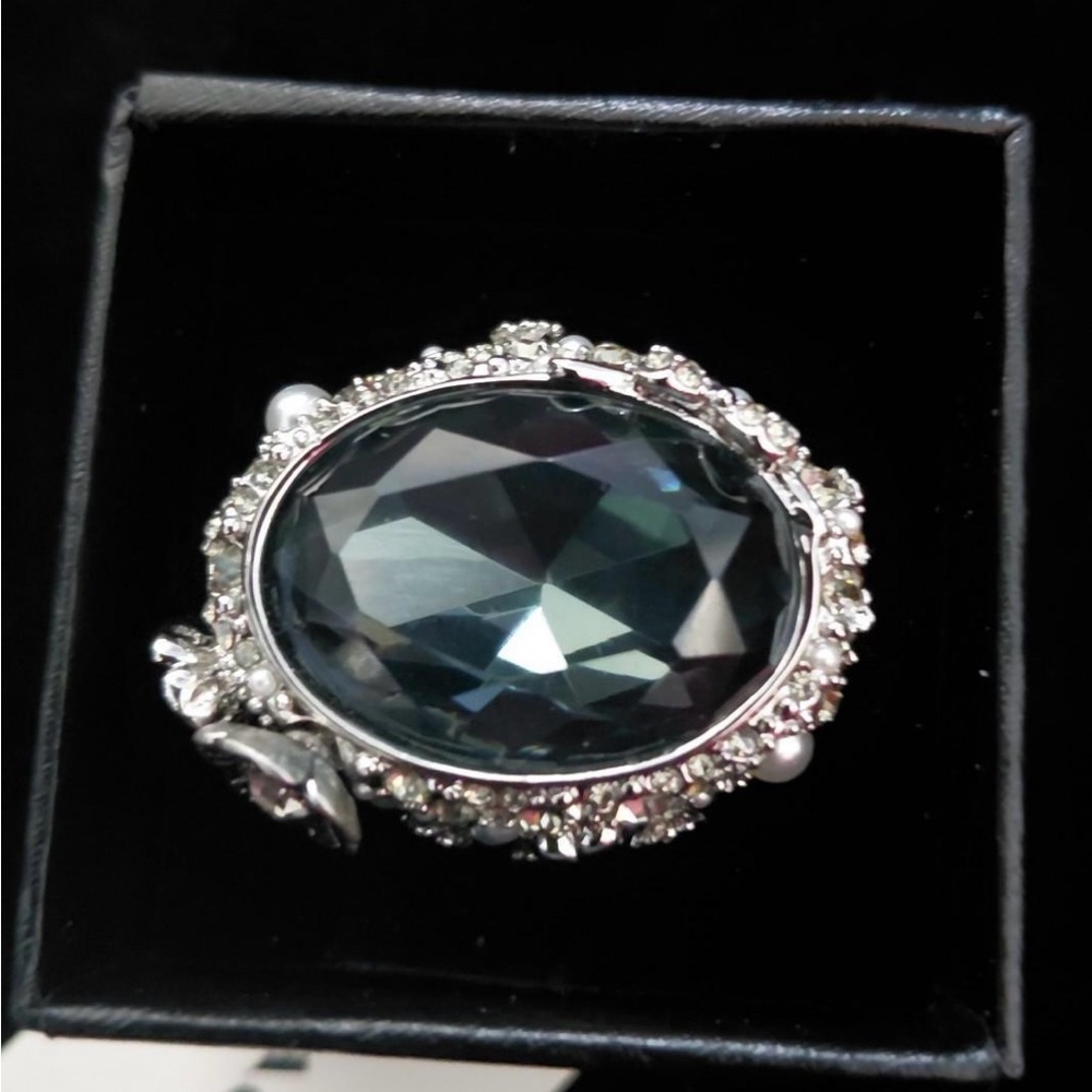 Coach Silver and Black Gemstone Ring - Picture 8 of 8